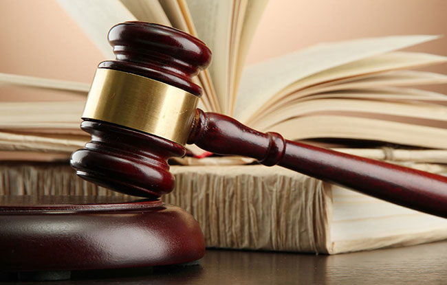حبس 5 أشخاص أصدروا شهادات مطعوم مزورة