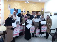 بدعم من جميعة ابداع .. النائب السابق محمد هديب يخرج دورتين الخياطة والتجميل (صور)