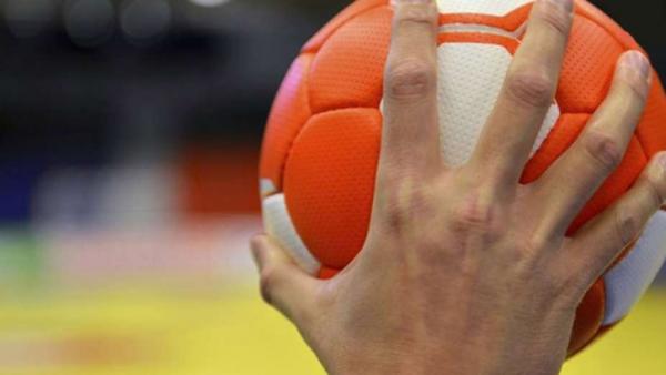 منتخب كرة اليد يلتقي نظيره الكويتي ببطولة آسيا الثلاثاء