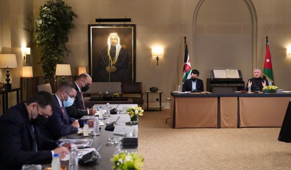 الملك: الإقبال على التدريب المهني والتعليم التقني دون الطموح
