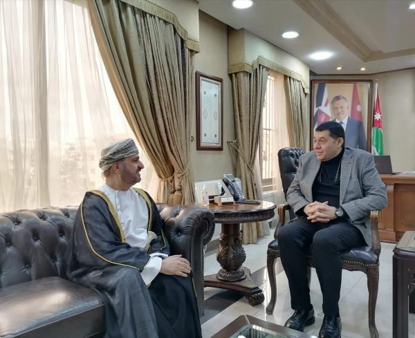 استيتية يبحث تسويق الكفاءات الأردنية للعمل في عُمان