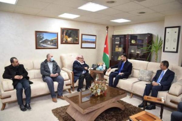 عمان الأهلية والهاشمية تبحثان تبادل الخبرات في التصنيفات الدولية