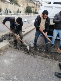 إعادة فتح طريق غرندل - شريف الجنوب وإصلاح جسور وطرق تضررت من الثلوج