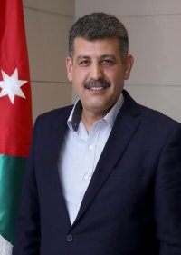 أبو عاقولة: قطاع الشحن والتخليص شريانٌ للاقتصاد الوطني