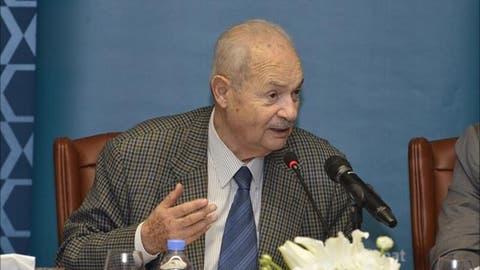 من هو الراحل السياسي الجدلي عدنان أبو عودة؟