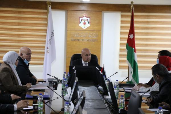 الوزير عمرو: نحرص على توفير البيئة الجاذبة للاستثمار