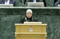 الجبور: الحكومة استمرت بالتوظيف "من تحت الطاولة"