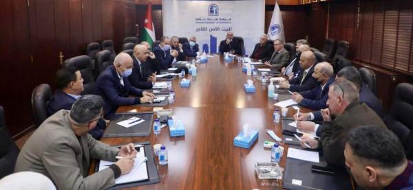 تجار الذهب يشعرون بالظلم ويستبعدون العروض والتنزيلات