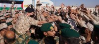 الملك من المنطقة العسكرية الشرقية: ضرورة التعامل بقوة وحزم لمنع التسلل (صور)