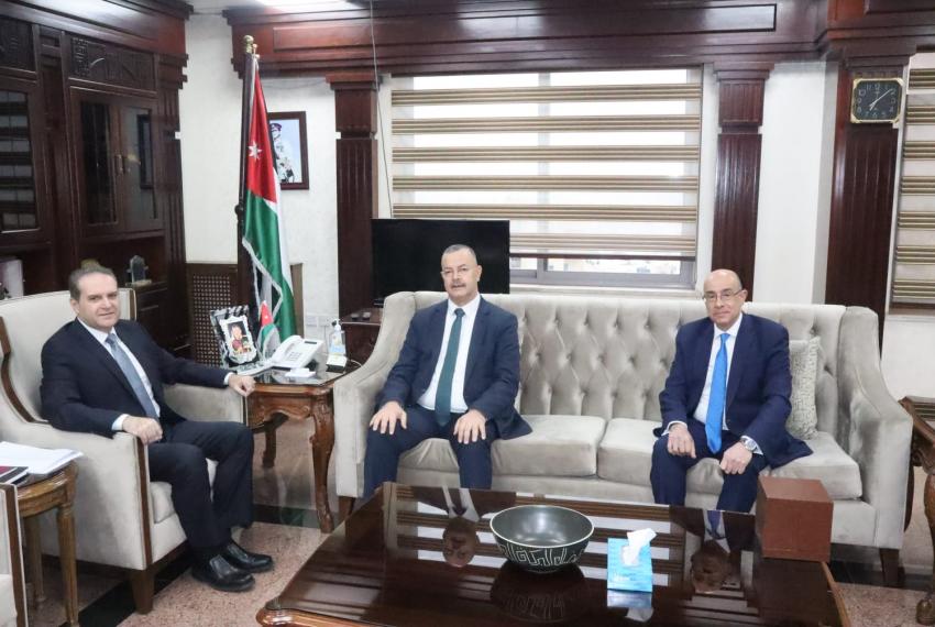 الأردن وتونس يبحثان سُبل التعاون الصحي