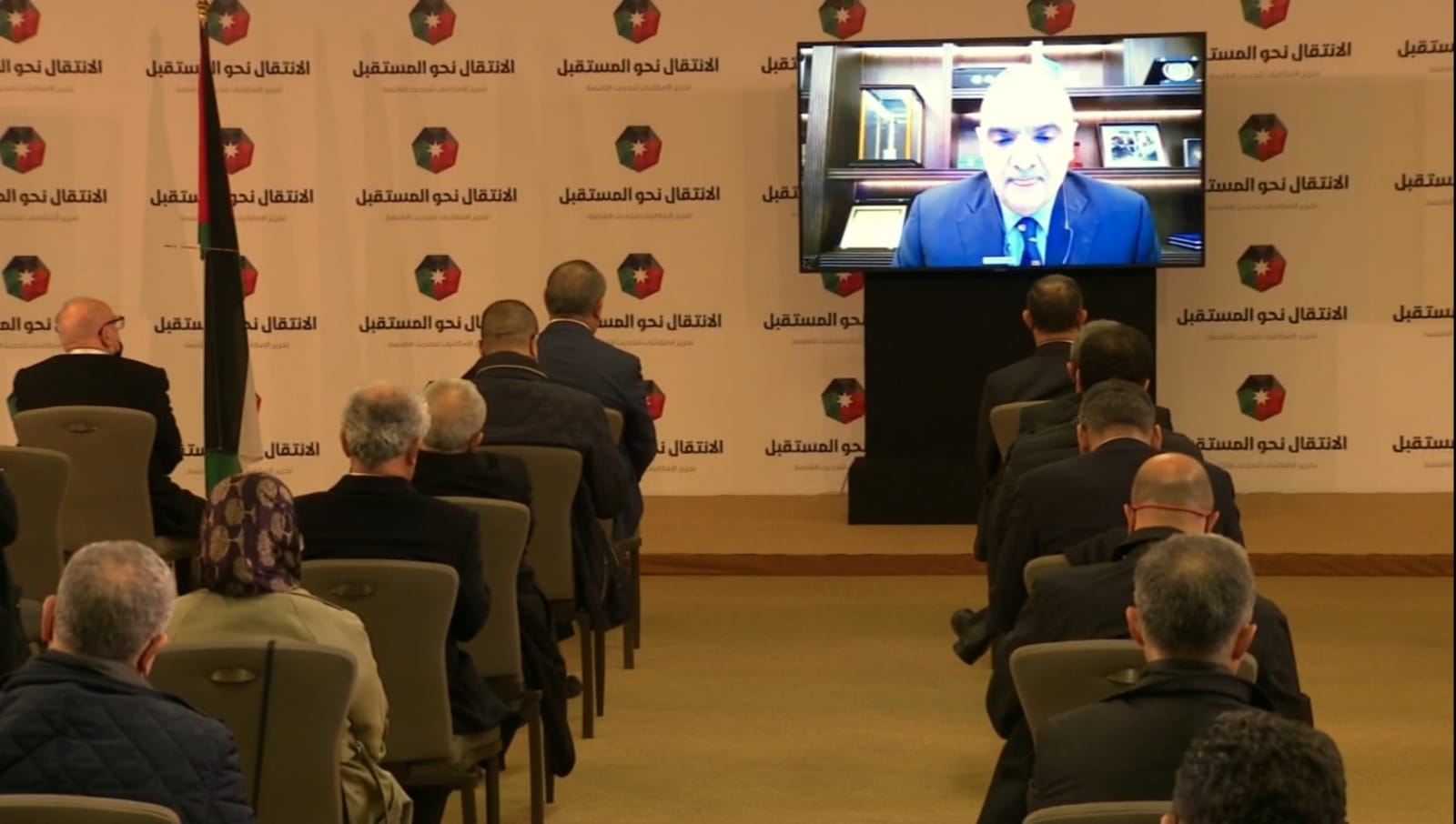الخصاونة: ملتزمون بمخرجات ورشة العمل الاقتصادية الوطنية