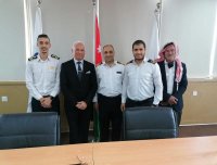 الهيئة البحرية تكرم 3 موظفين بجائزة افضل موظف