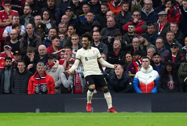تأجيل كلاسيكو ليفربول ومانشستر يونايتد .. كيف يستفيد منتخب مصر؟