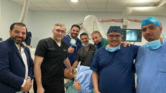 البشير: اجراء أولى عمليات علاج شريان أم الدم الأبهري بشبكات داعمة