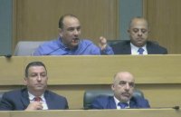العياصرة: ما المانع ان يكون للأحزاب صلة مع دول أخرى؟