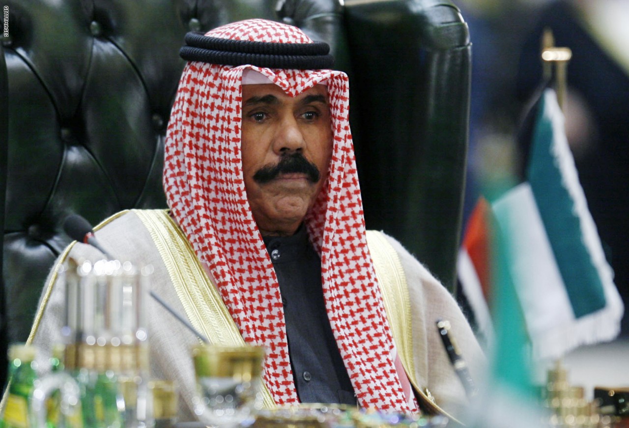 أمير الكويت يعين وزيرين جديدين للداخلية والدفاع