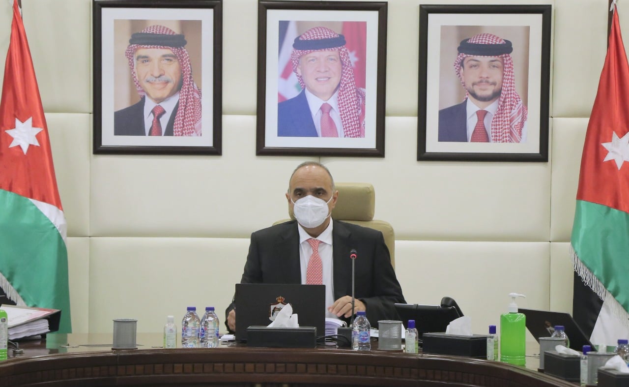 إجراءات تخفيفيَّة من حكومة الخصاونة للقطاع السِّياحي (تفاصيل)