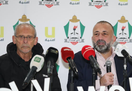 من سيدفع فسخ عقد فييرا المدير الفني لفريق الوحدات؟ ابو معيلش يجيب...