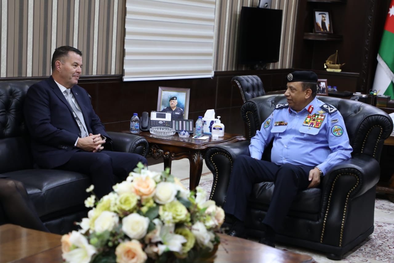مدير الأمن العام يلتقي بانيت رئيس القيادة الدولية للشرطة الفدرالية الأسترالية