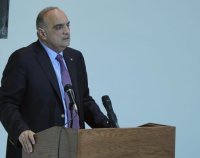 الخصاونة يلتقي وجهاء وفعاليات من المفرق في آل البيت
