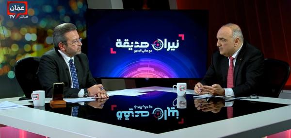 الخصاونة: عنيد بالحق .. وهذا مبرري لربطة العنق ومنع الهواتف داخل مجلس الوزراء