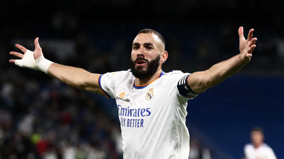 رسميا .. غياب بنزيما ومدافع الريال عن الكلاسيكو