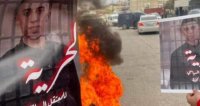 غاضبون يغلقون طريق رام الله نابلس احتجاجًا على اعتقال السلطة عدي نخلة