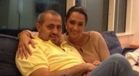 زوجة جورج وسوف تنشر صورة مع ابنتهما وتتكلم لأول مرة عن حملها بعمر الـ 38