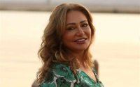 شاهد.. ليلى علوي تشارك جمهورها بهذه الصور
