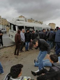 وفاة شخص واصابة( ١٤) اخرين اثر حادث تصادم الزرقاء
