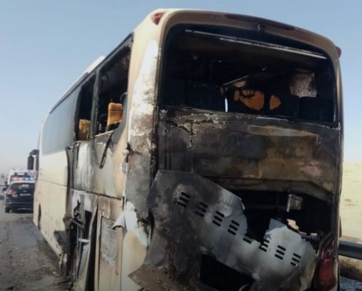 السيطرة على احتراق حافلة تقل 51 راكباً بمنطقة نزول النقب
