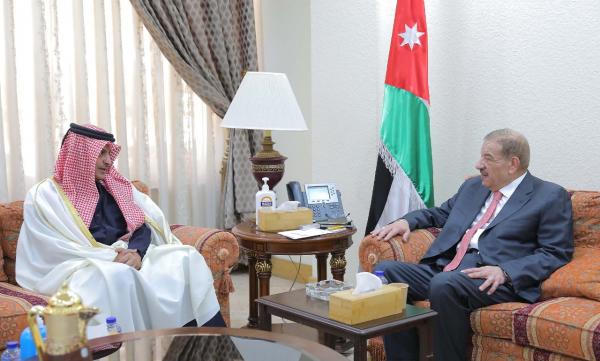 الدغمي يلتقي السفير القطري والبلجيكي والهنغاري (صور)