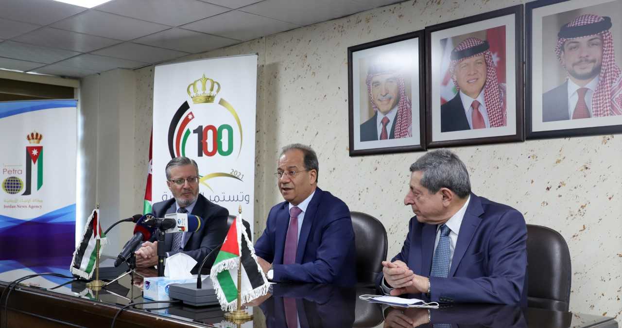 وزير الإعلام: ضرورة وضع الرواية الرسمية أولاً لدحض الإشاعات والأخبار غير الصحيحة