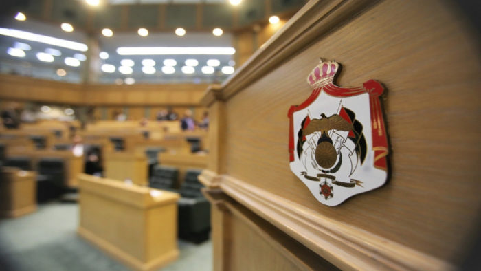 مذكرة نيابية تطالب بوقف تحريك الدعاوى القضائية ضد المتعثرين