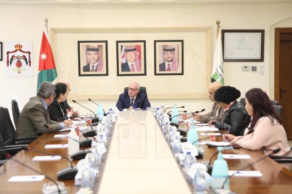 وزير الأشغال يبحث مع بنك الاعمار الألماني سبل تعزيز التعاون