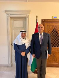 الخصاونة والسفير الكويتي يبحثان العلاقات الثنائية