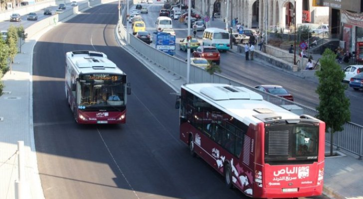 مصرع سيدة دهسا بمسرب الباص السريع
