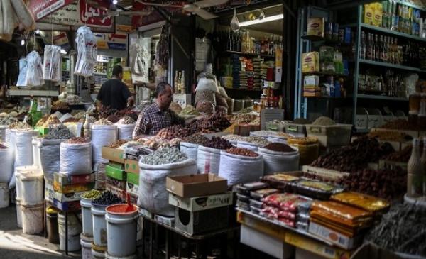 محافظ البلقاء يدعو المواطنين للابلاغ عن أي مخالفات بالأسعار أو الصحة