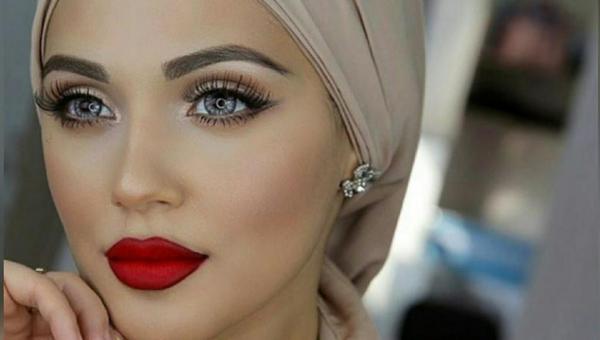 هل المكياج يفطّر خلال شهر رمضان؟