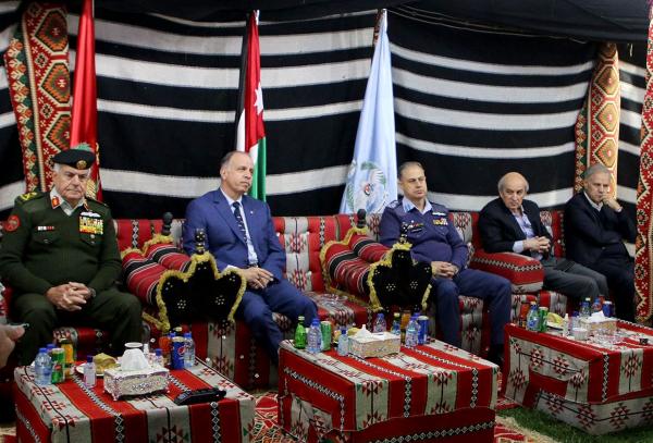 الأمير فيصل يشارك مرتبات سلاح الجو الملكي مأدبة الإفطار
