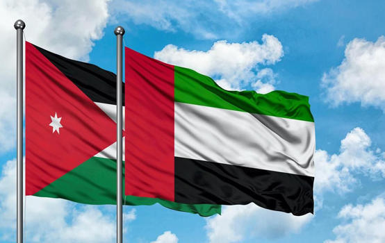 رئيس الإمارات ونائبه وولي عهد أبو ظبي يهنئون الملك