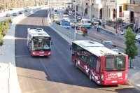 كيف يسير مشروع الباص السريع؟ وزير النقل يجيب...