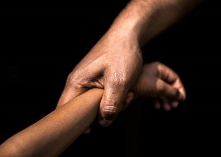 أردني يشتكي من تعرض نجله لمحاولة خطف