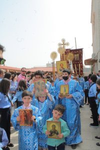 الطوائف المسيحية تحتفل بأحد الشعانين (صور)