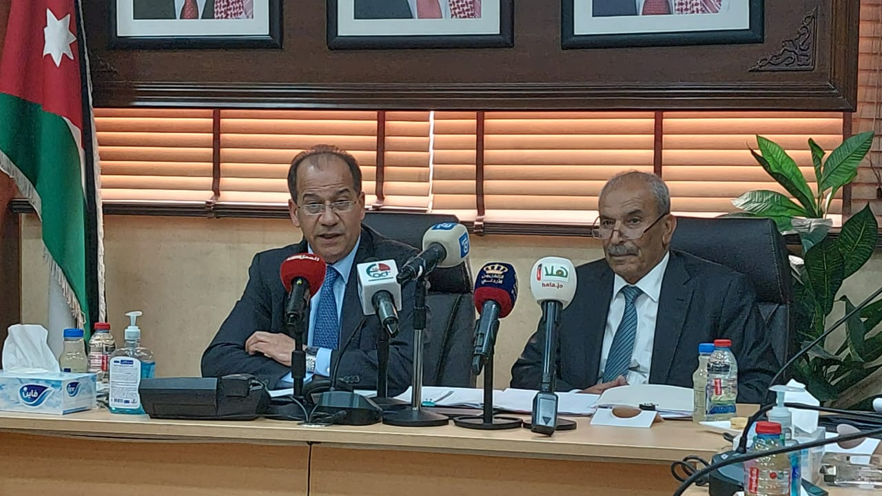 150 ألف مطلوب على دين مدني
