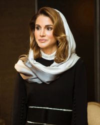 ماذا كتبت الملكة رانيا عن اغتيال الصحفية شيرين ابو عاقلة؟