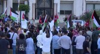 وقفة احتجاجية قرب السفارة الصهيونية بعد استشهاد ابوعاقلة