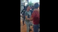 شاهد بالفيديو مشاجرة مصريين بالرمثا