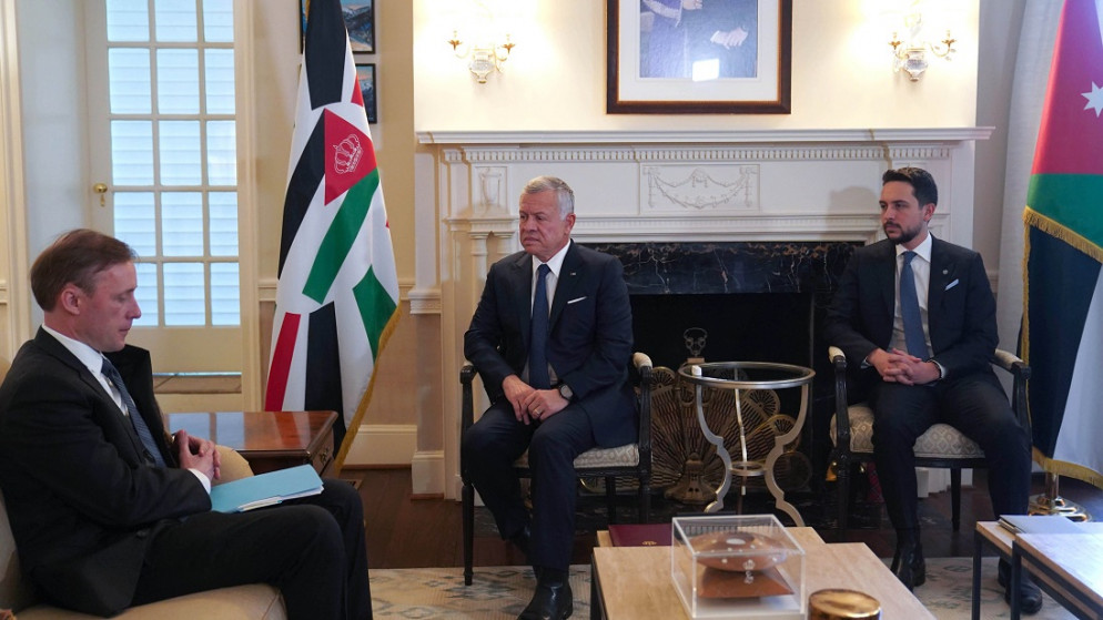 الملك يؤكد ضرورة إطلاق مفاوضات بين الفلسطينيين والإسرائيليين على أساس حل الدولتين