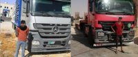 ضبط حدثين يقودان مركبتي شحن